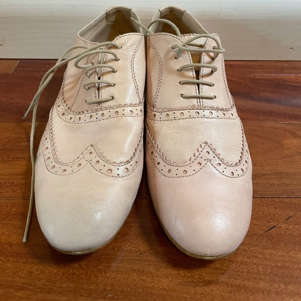 Mercanti Fiorentini leather lace up shoe. Size 6.